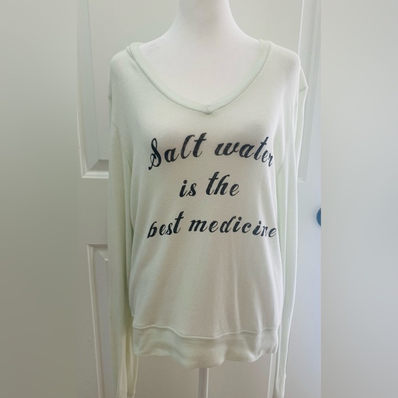 WILDFOX Salt Water is the Best Medicine Baggy Beach V-Neck Long Sleeve Top - Picture 5 of 13